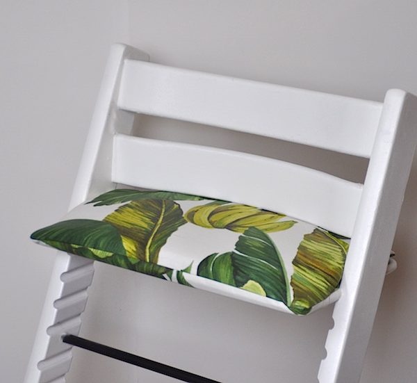 Gecoat zitkussen botanische musa