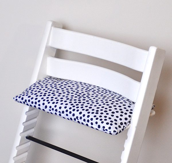 Dots zwart wit gecoat zitkussen tripp trapp