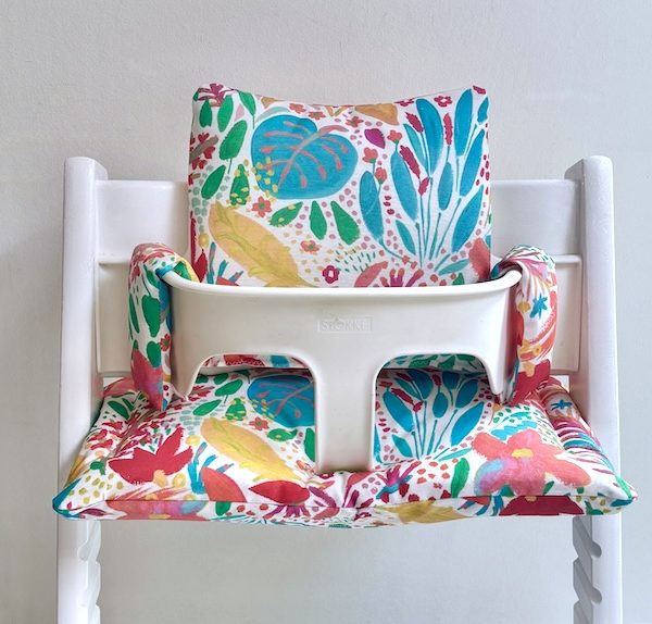 Gecoate Flower Art kussens voor de Tripp Trapp kinderstoel